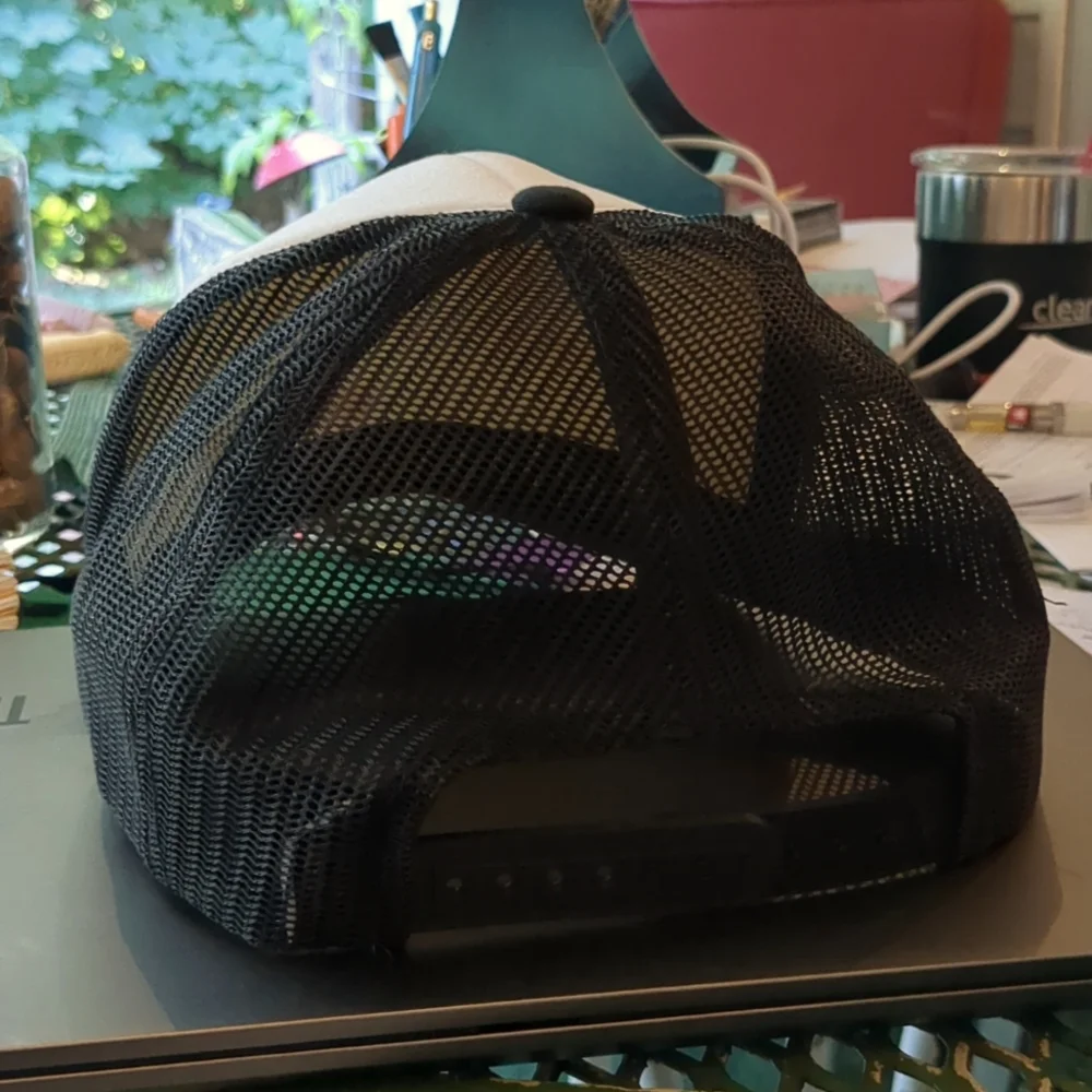 Map Brewing Trucker Hat - Picture 3 of 4